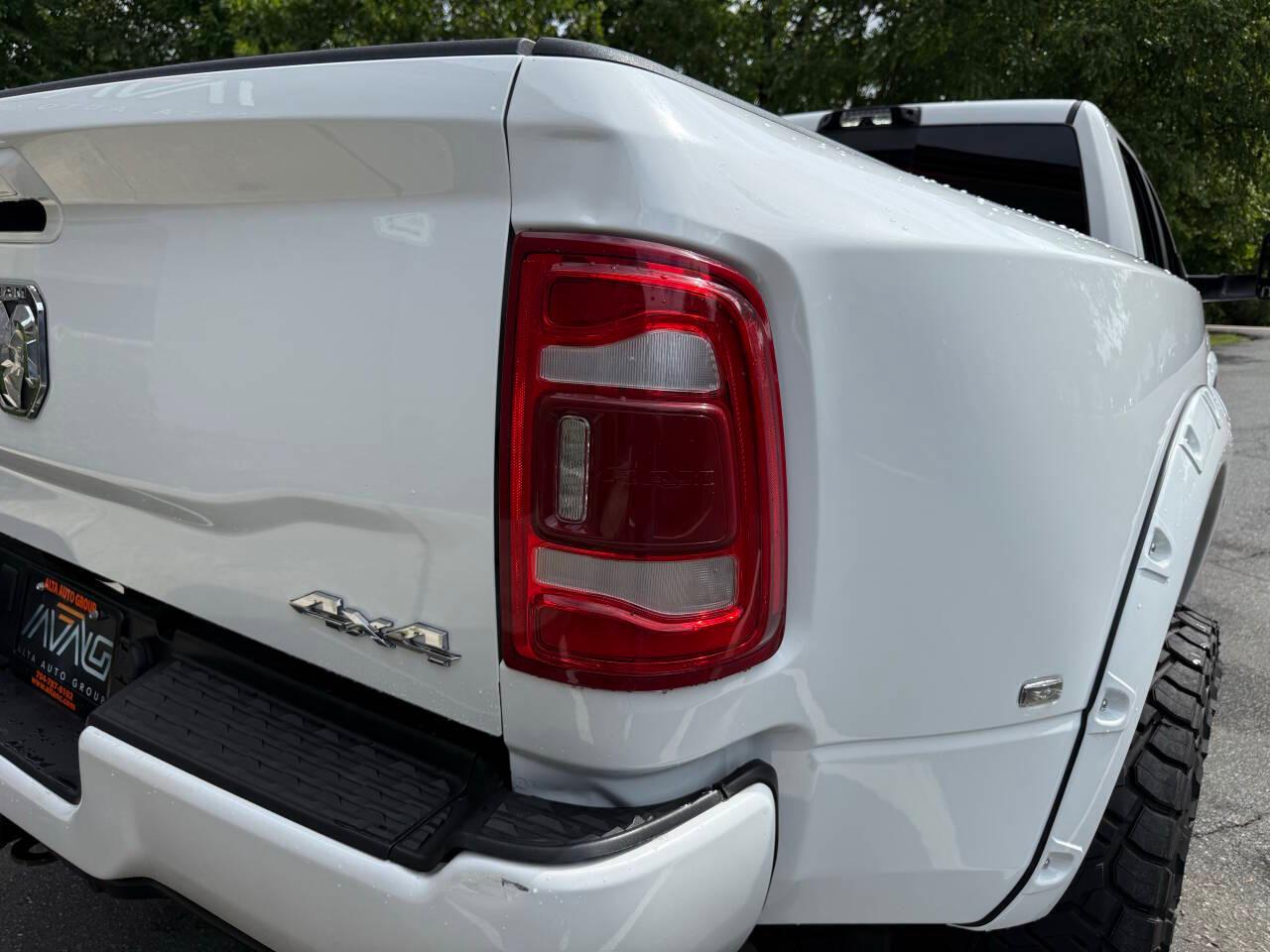 RAM 3500 Big Horn Crew Cab LWB 4WD DRW 2022