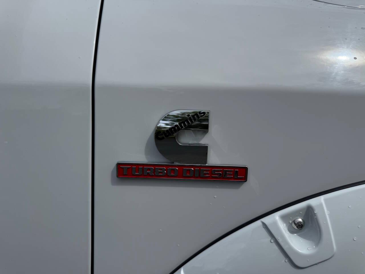 RAM 3500 Big Horn Crew Cab LWB 4WD DRW 2022
