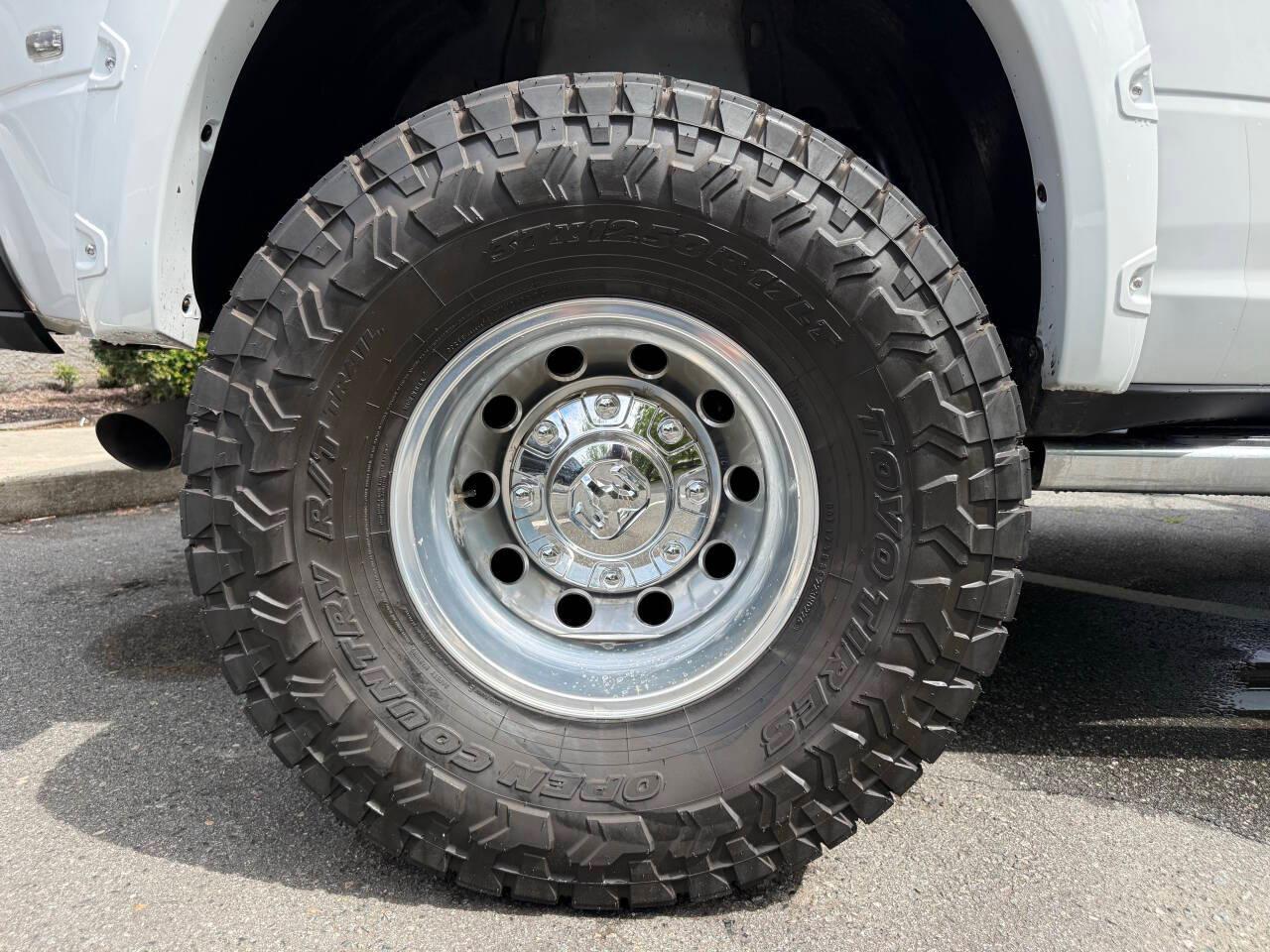 RAM 3500 Big Horn Crew Cab LWB 4WD DRW 2022