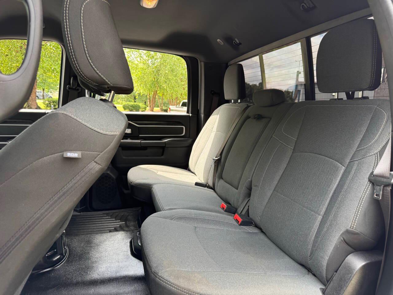 RAM 3500 Big Horn Crew Cab LWB 4WD DRW 2022