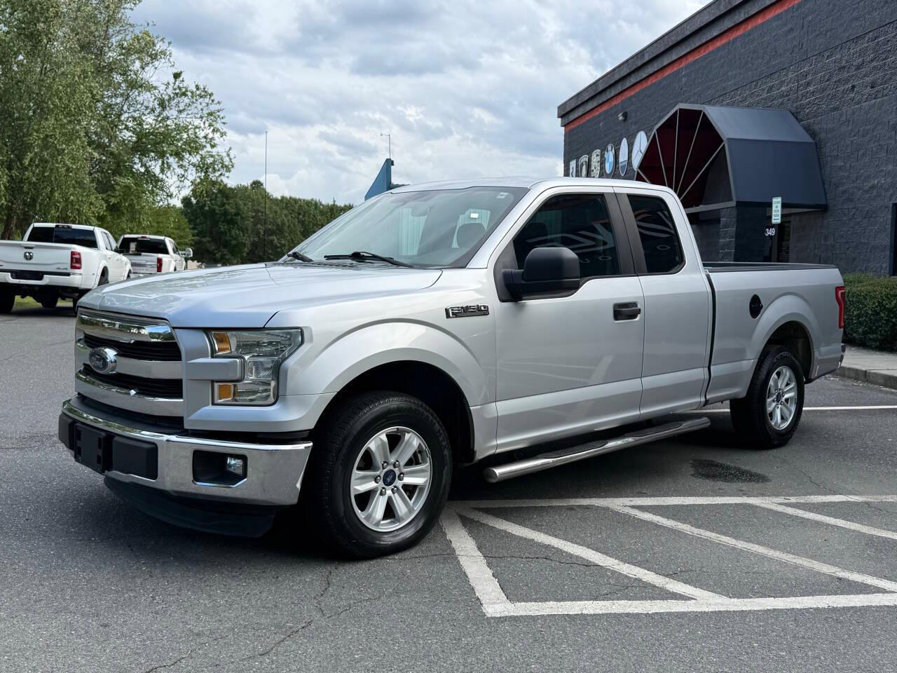 Ford F-150 XL SuperCab 6.5-ft. Bed 2WD 2015
