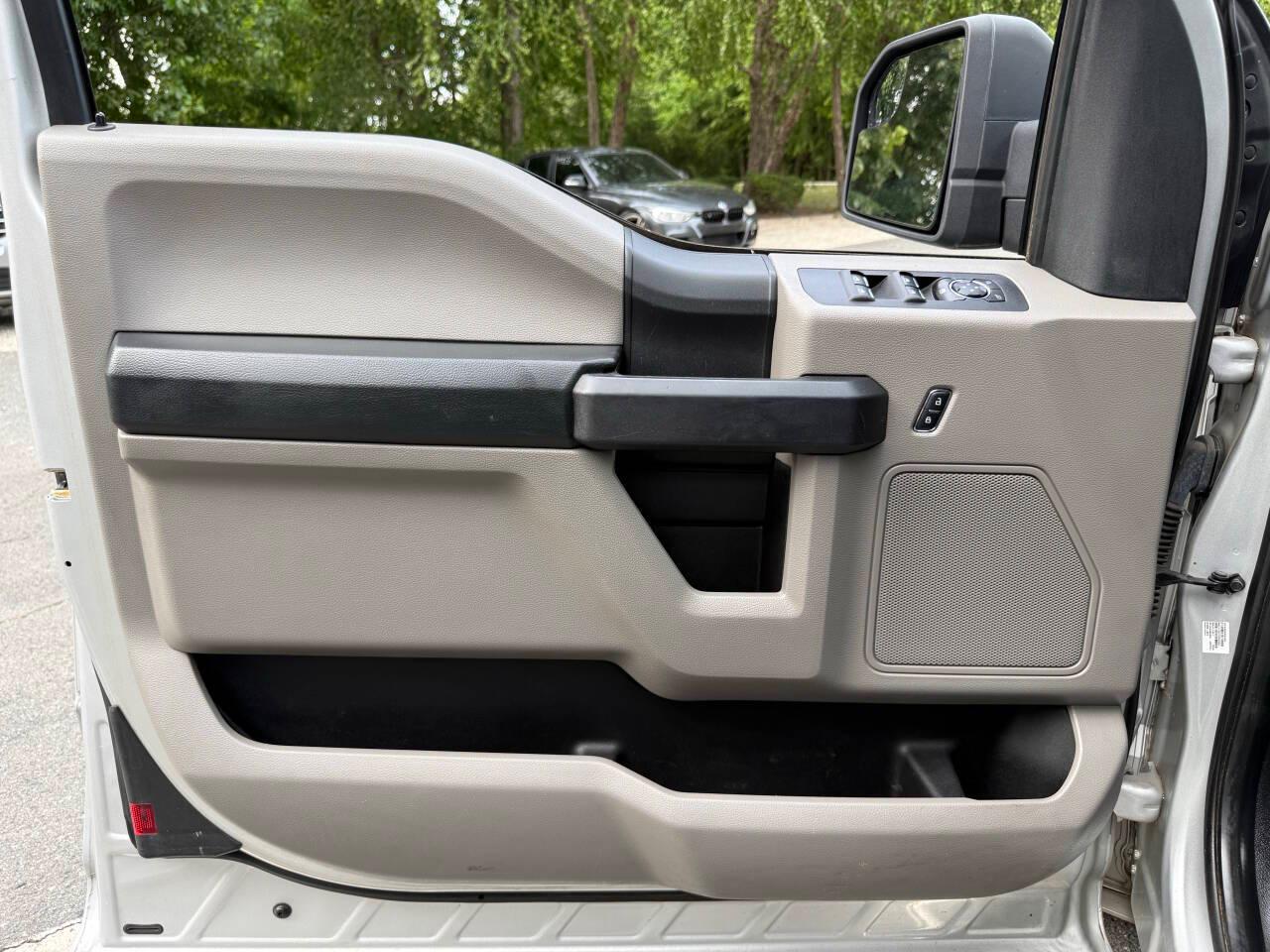 Ford F-150 XL SuperCab 6.5-ft. Bed 2WD 2015
