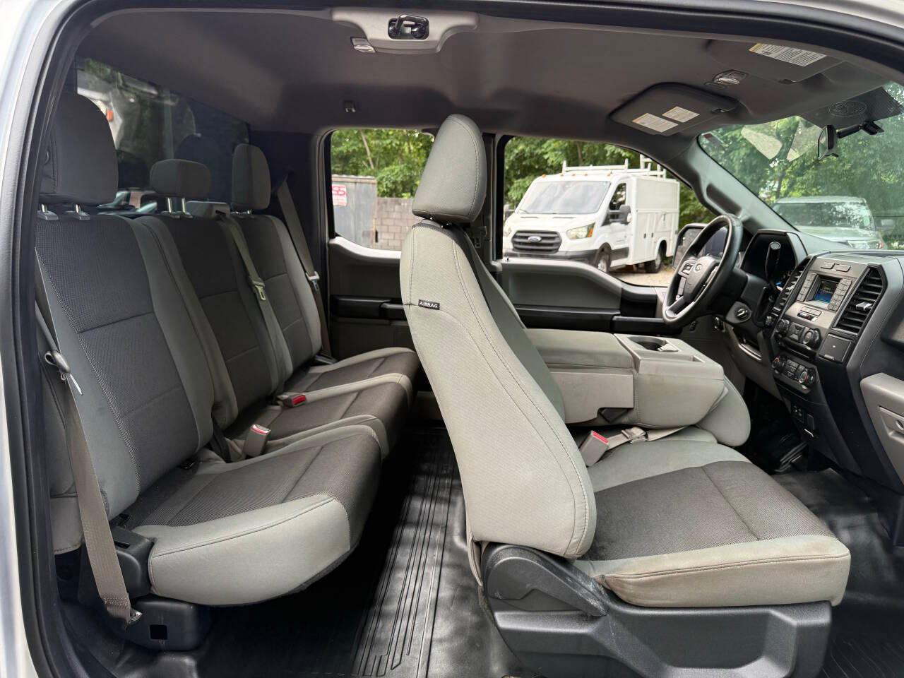 Ford F-150 XL SuperCab 6.5-ft. Bed 2WD 2015