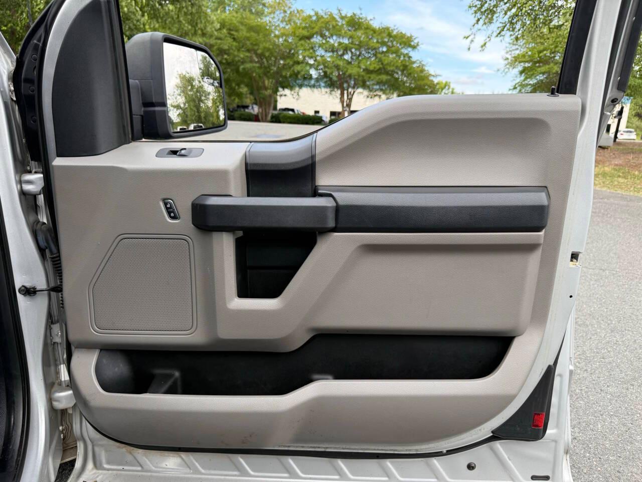 Ford F-150 XL SuperCab 6.5-ft. Bed 2WD 2015
