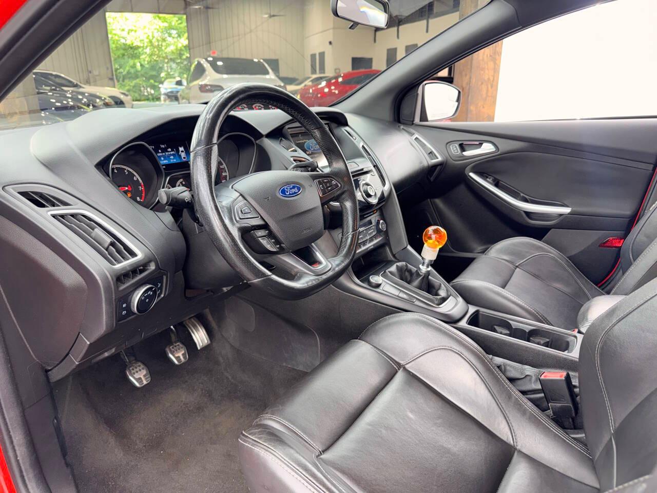 Ford Focus ST Hatch 2015
