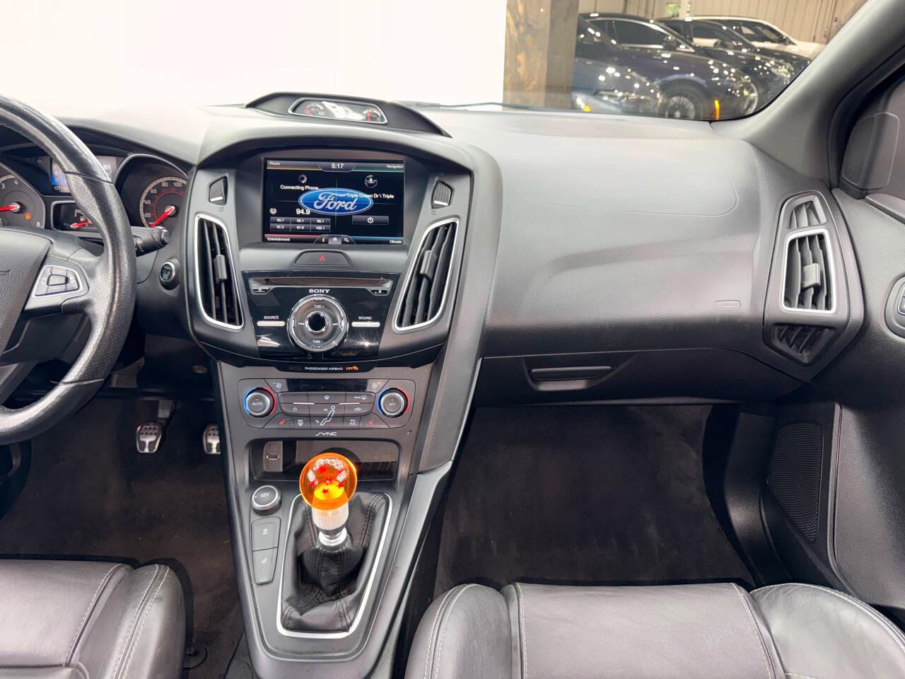 Ford Focus ST Hatch 2015
