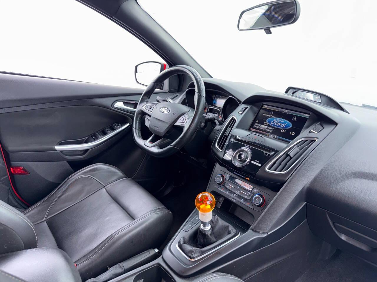 Ford Focus ST Hatch 2015
