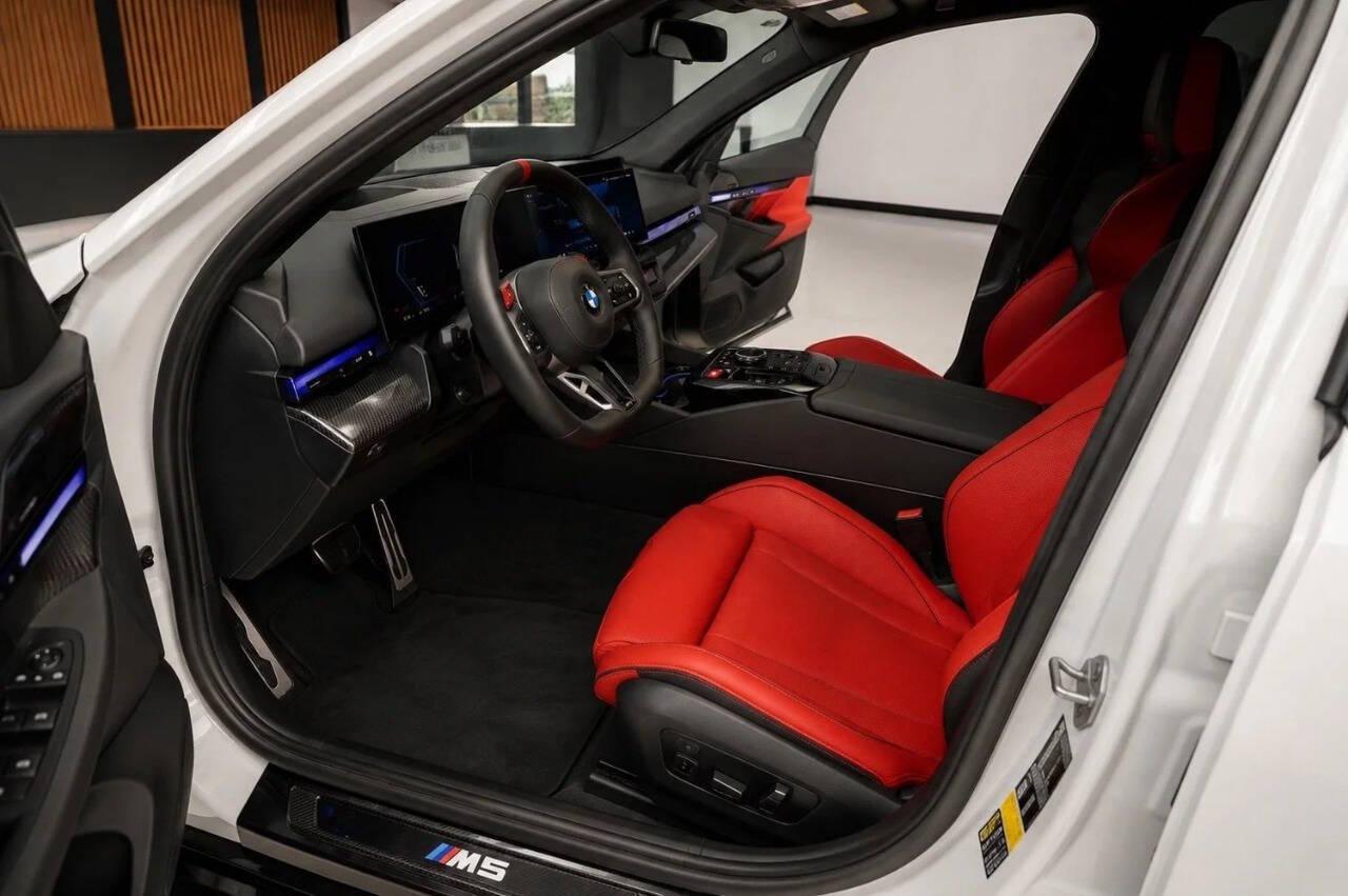 BMW M5 Base 2025