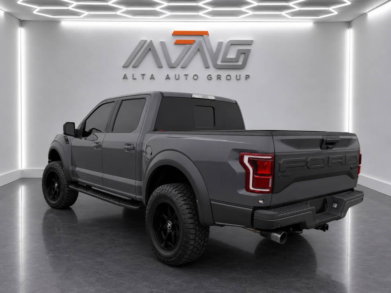 Ford F-150 Raptor SuperCrew 4WD 2020
