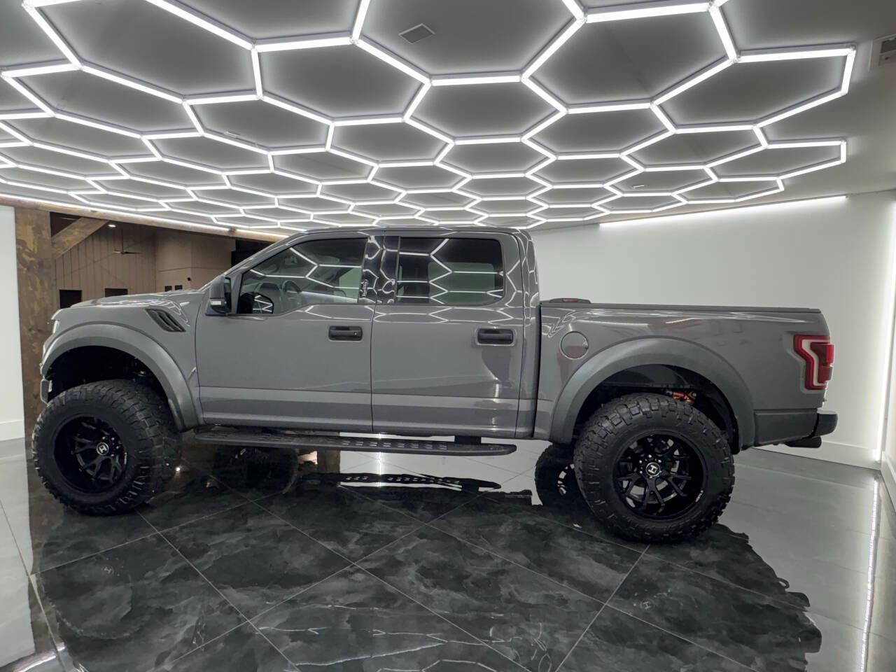 Ford F-150 Raptor SuperCrew 4WD 2020
