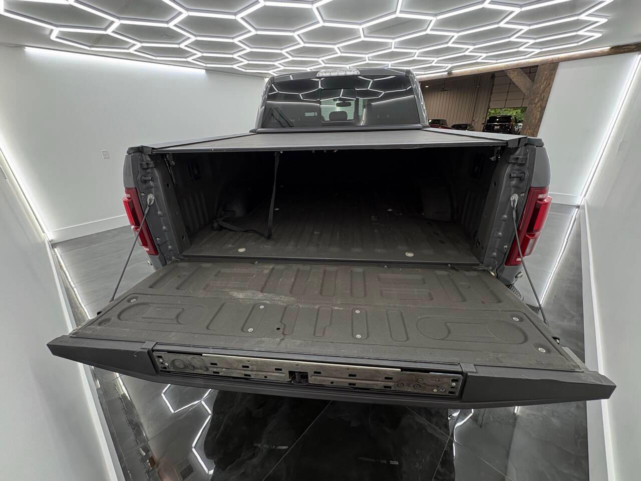 Ford F-150 Raptor SuperCrew 4WD 2020