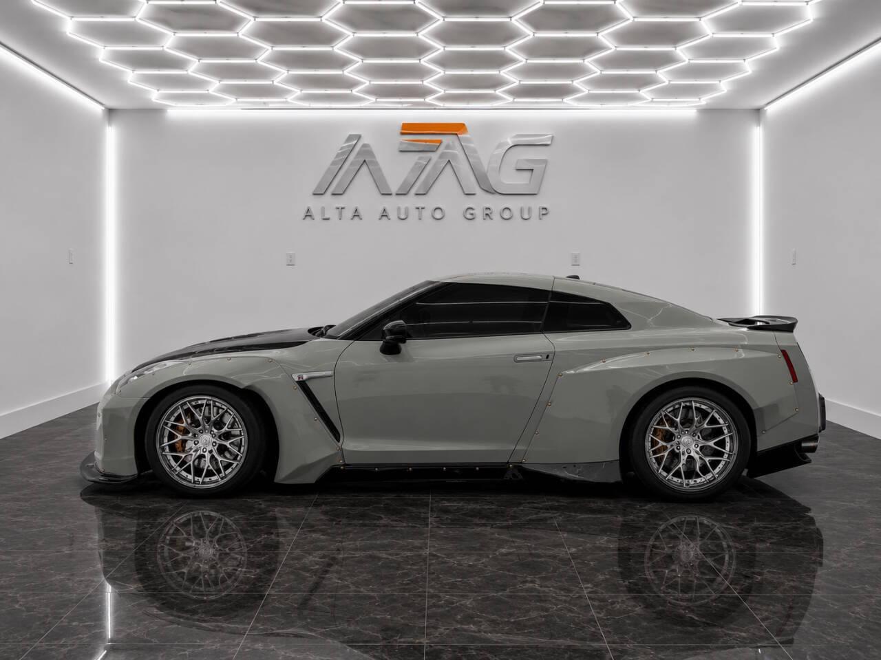 Nissan GT-R  2009
