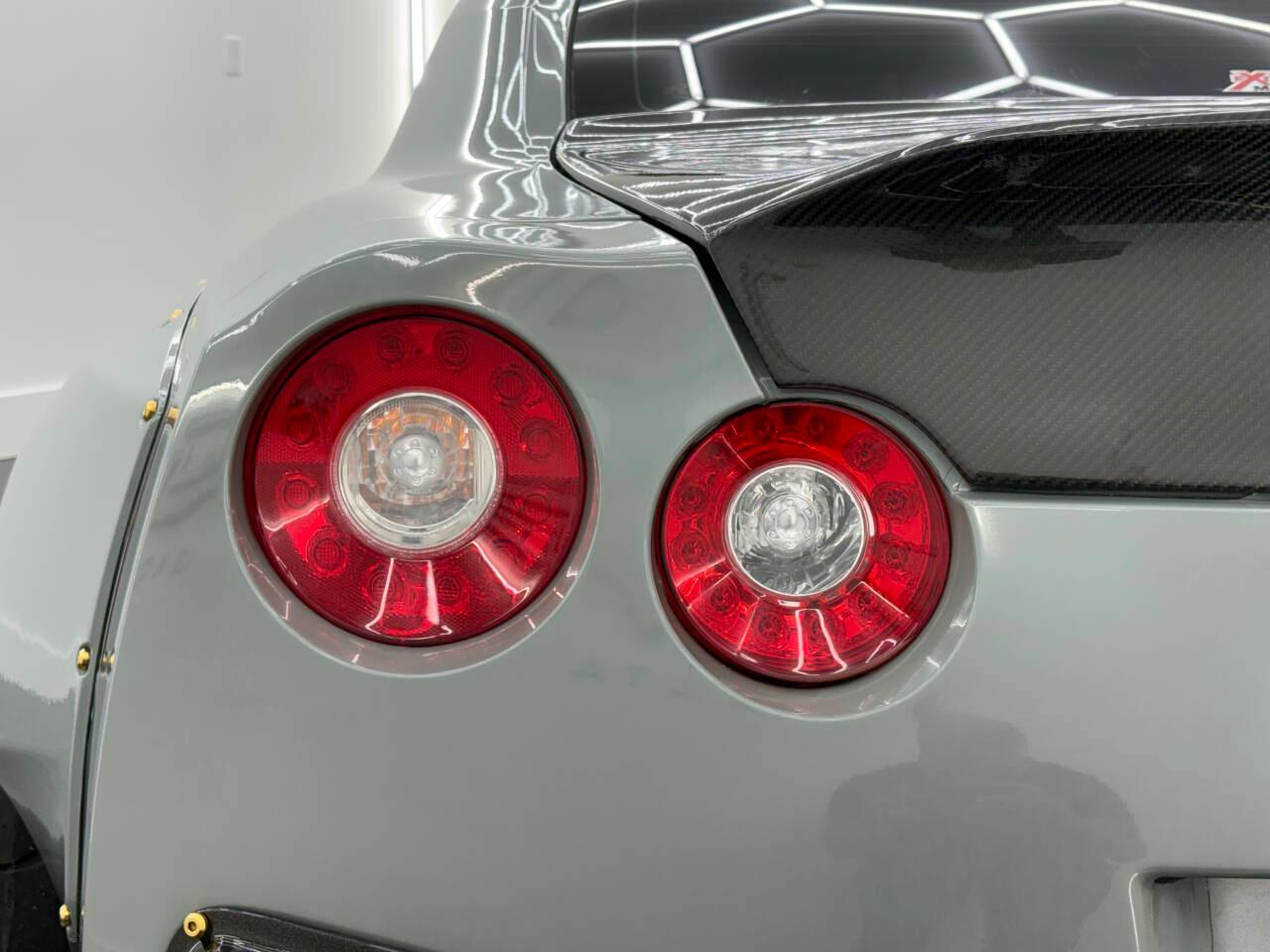 Nissan GT-R  2009