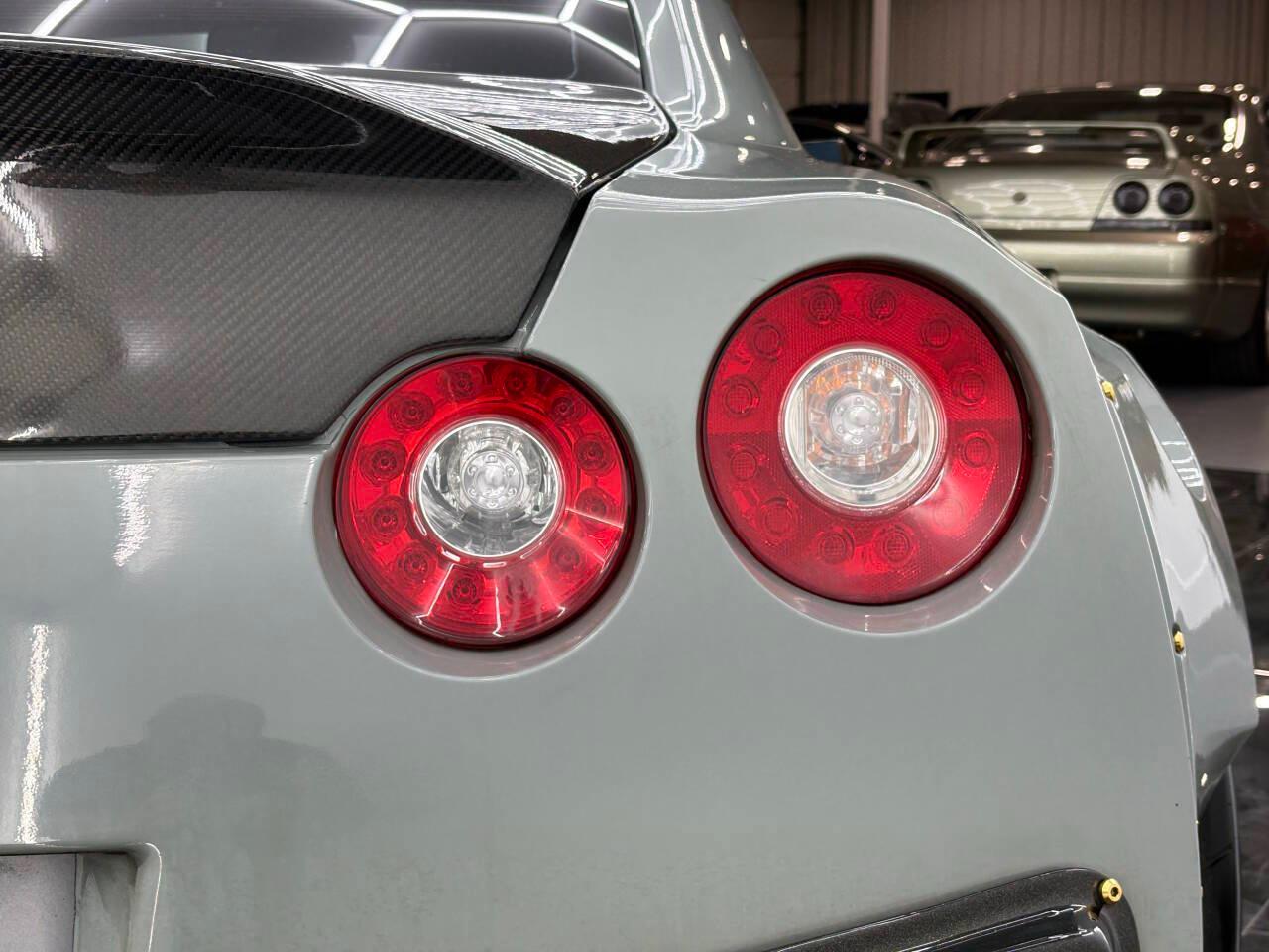 Nissan GT-R  2009