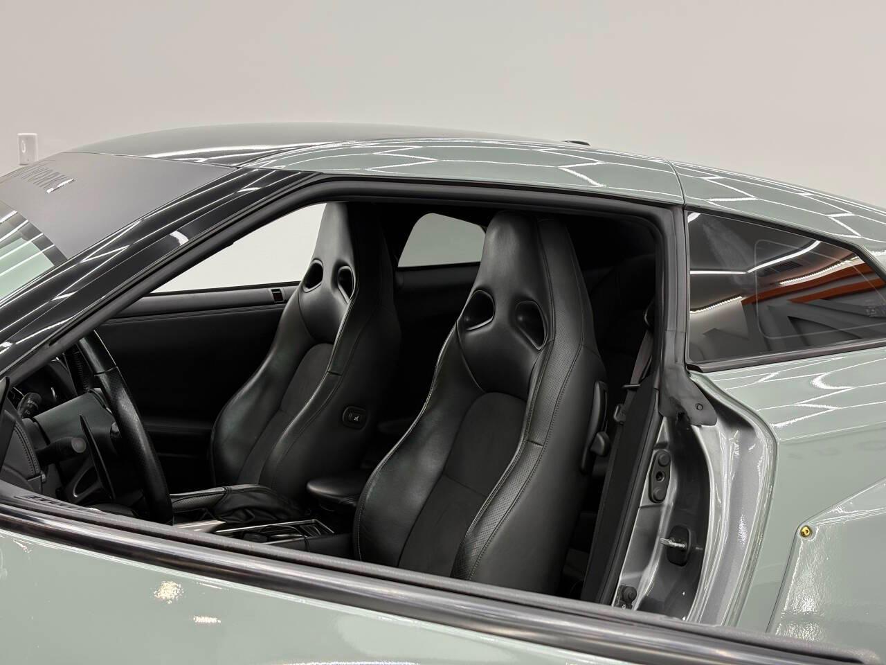 Nissan GT-R  2009