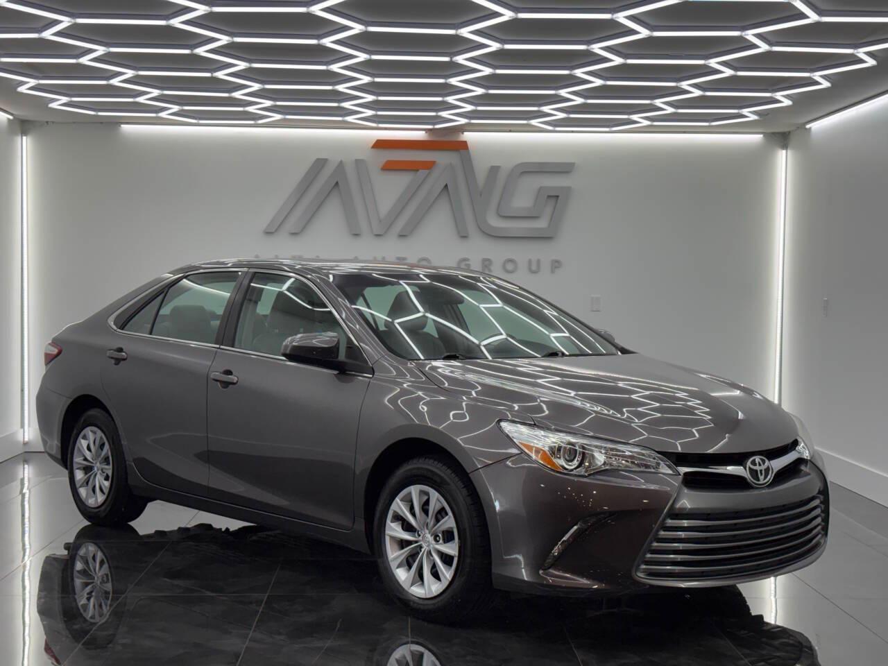 Toyota Camry SE 2017