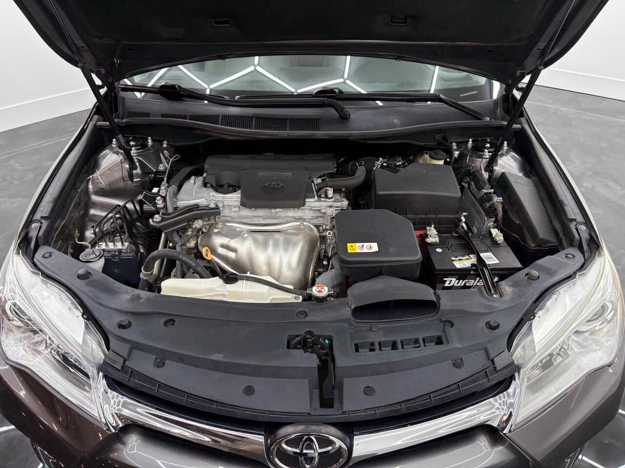 Toyota Camry SE 2017
