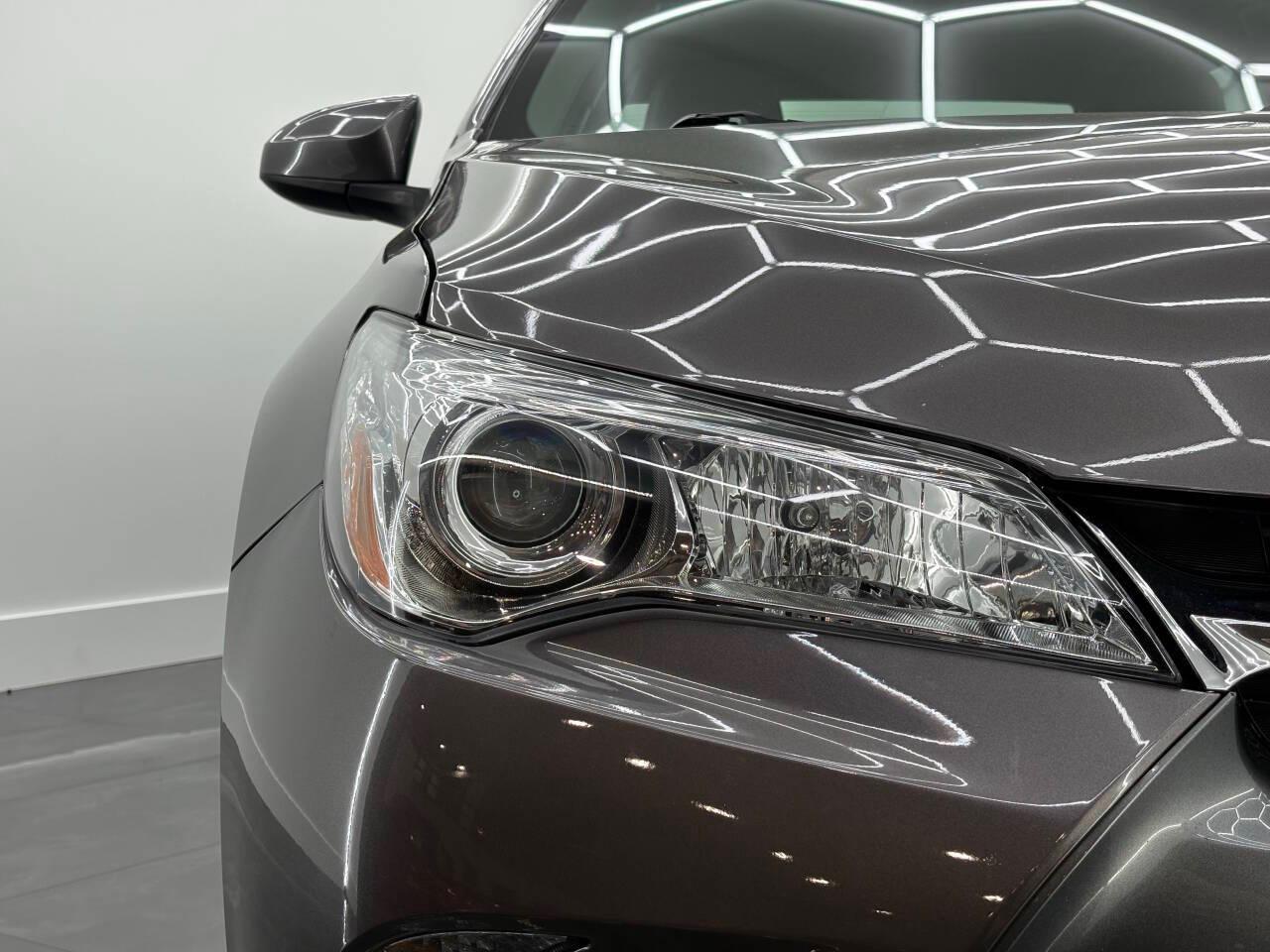 Toyota Camry SE 2017