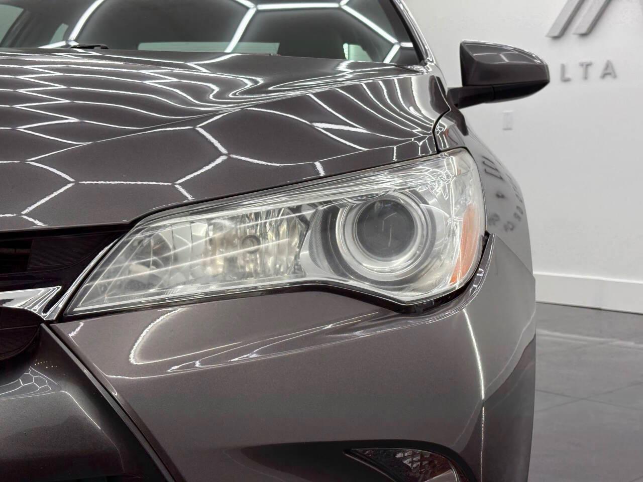 Toyota Camry SE 2017