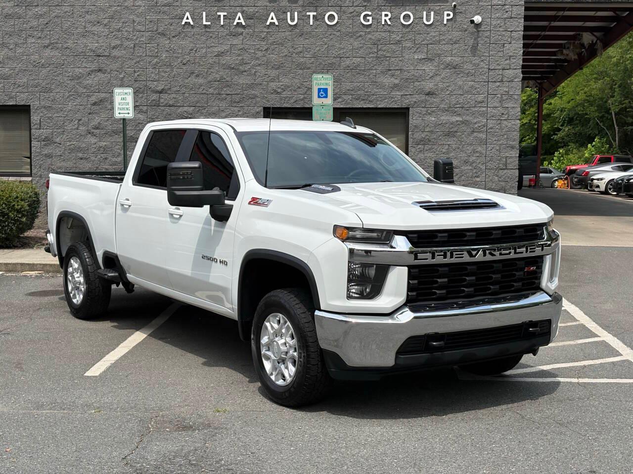 Chevrolet Silverado 2500HD LT Crew Cab Long Box 4WD 2020