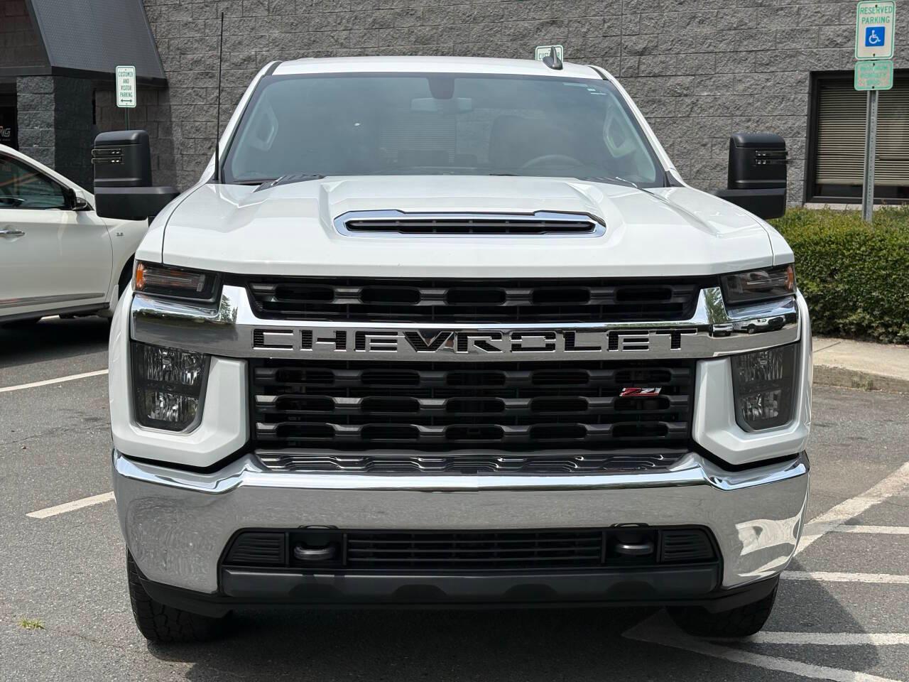 Chevrolet Silverado 2500HD LT Crew Cab Long Box 4WD 2020