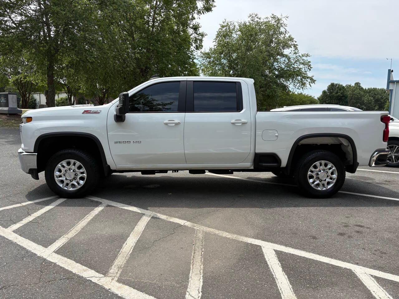 Chevrolet Silverado 2500HD LT Crew Cab Long Box 4WD 2020