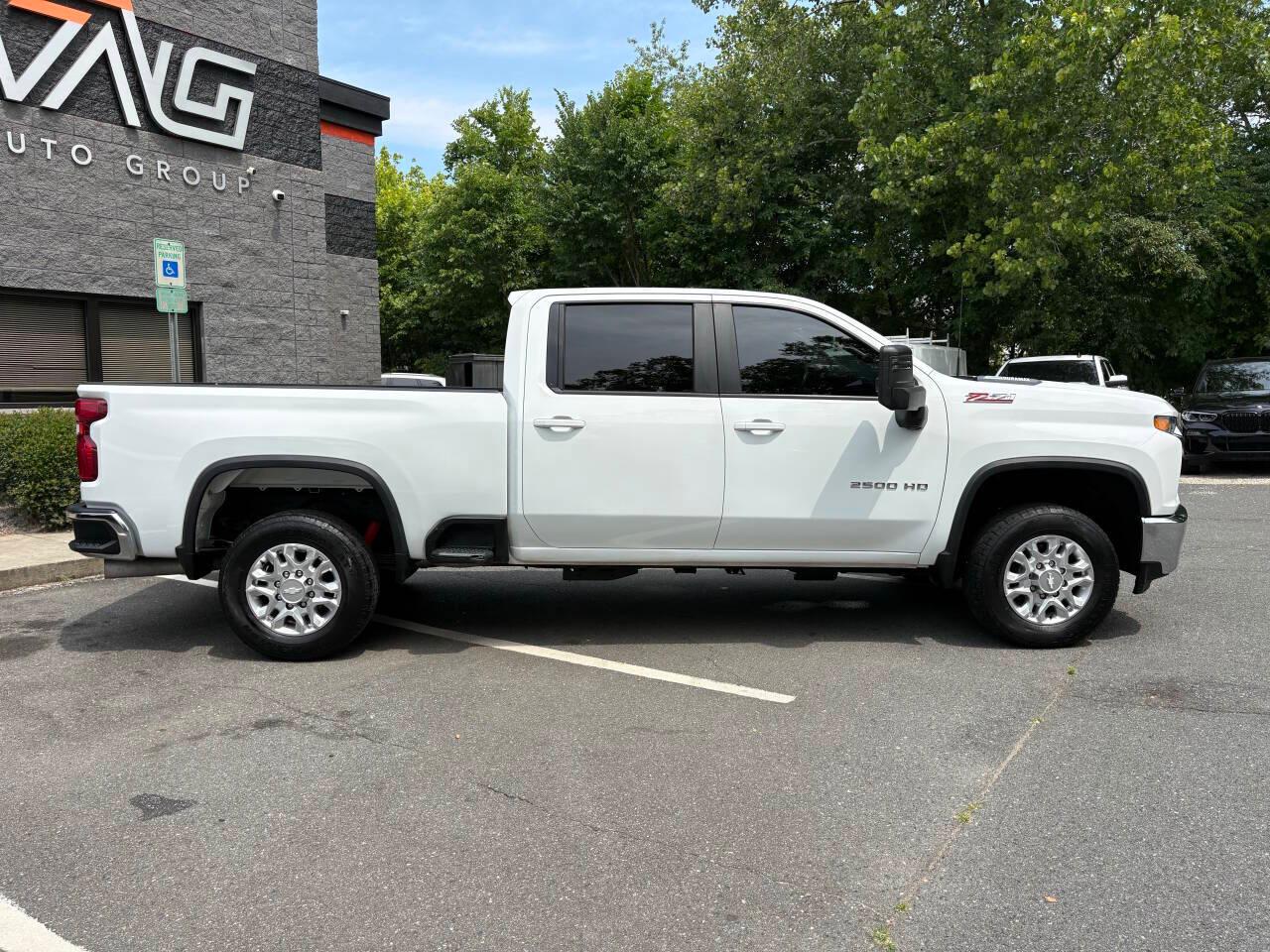 Chevrolet Silverado 2500HD LT Crew Cab Long Box 4WD 2020