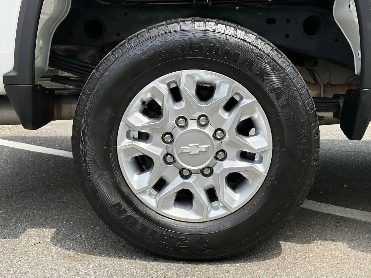 Chevrolet Silverado 2500HD LT Crew Cab Long Box 4WD 2020