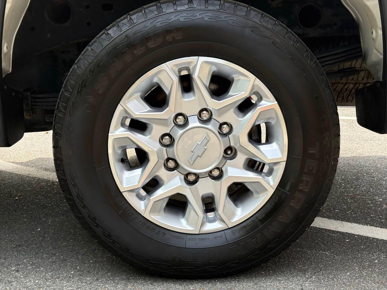 Chevrolet Silverado 2500HD LT Crew Cab Long Box 4WD 2020