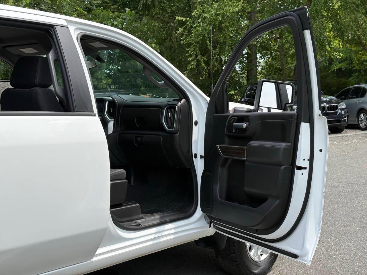 Chevrolet Silverado 2500HD LT Crew Cab Long Box 4WD 2020