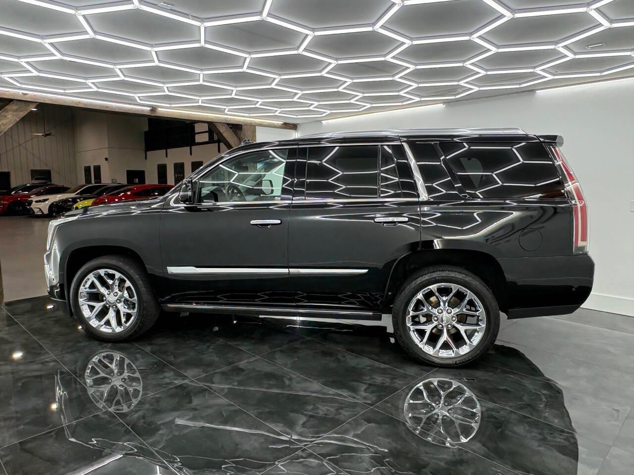 Cadillac Escalade Premium 4WD 2017
