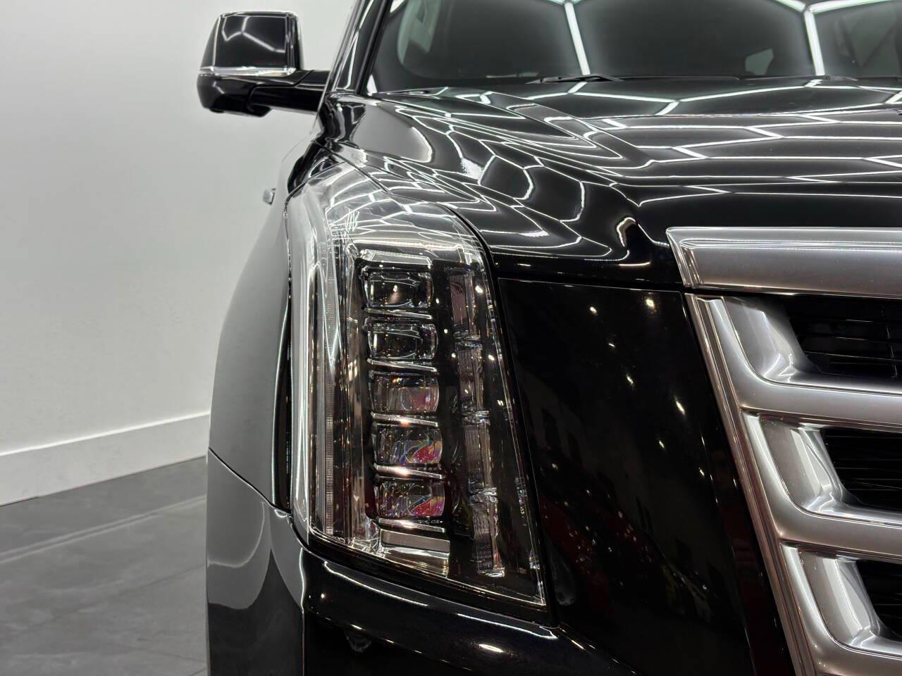 Cadillac Escalade Premium 4WD 2017