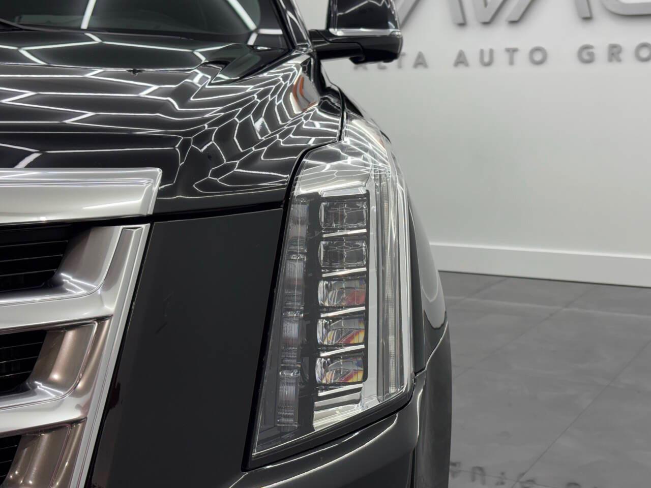 Cadillac Escalade Premium 4WD 2017