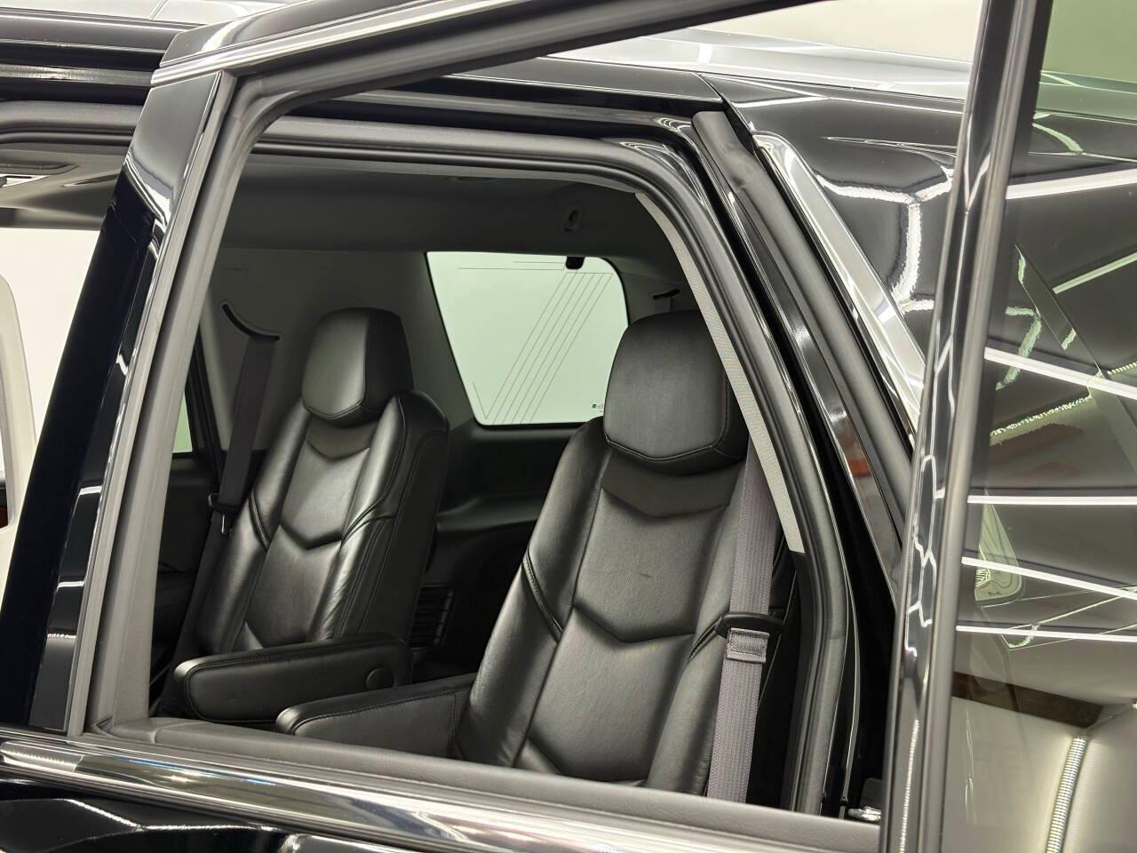 Cadillac Escalade Premium 4WD 2017