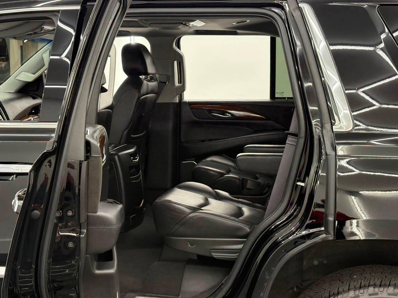 Cadillac Escalade Premium 4WD 2017