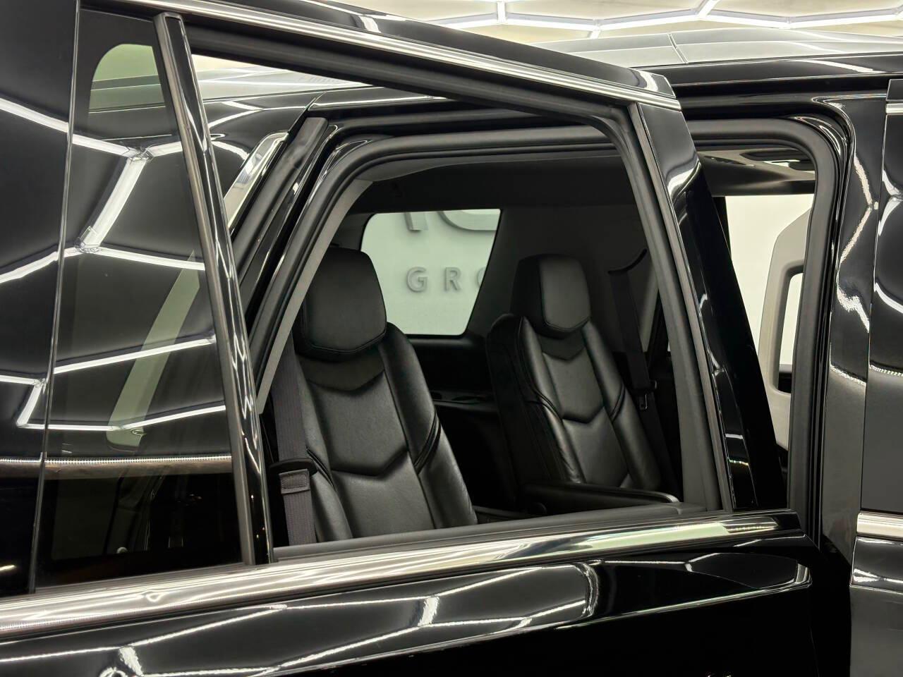 Cadillac Escalade Premium 4WD 2017