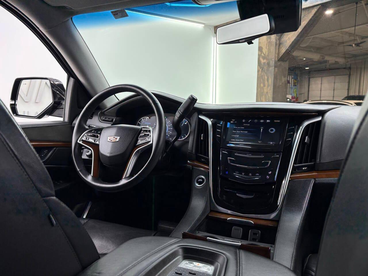 Cadillac Escalade Premium 4WD 2017