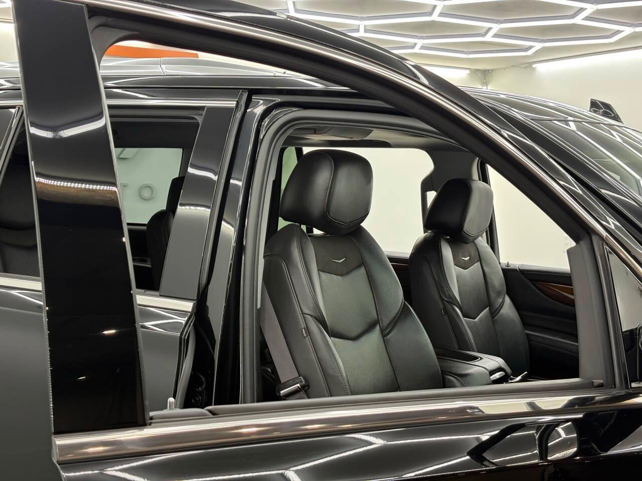 Cadillac Escalade Premium 4WD 2017