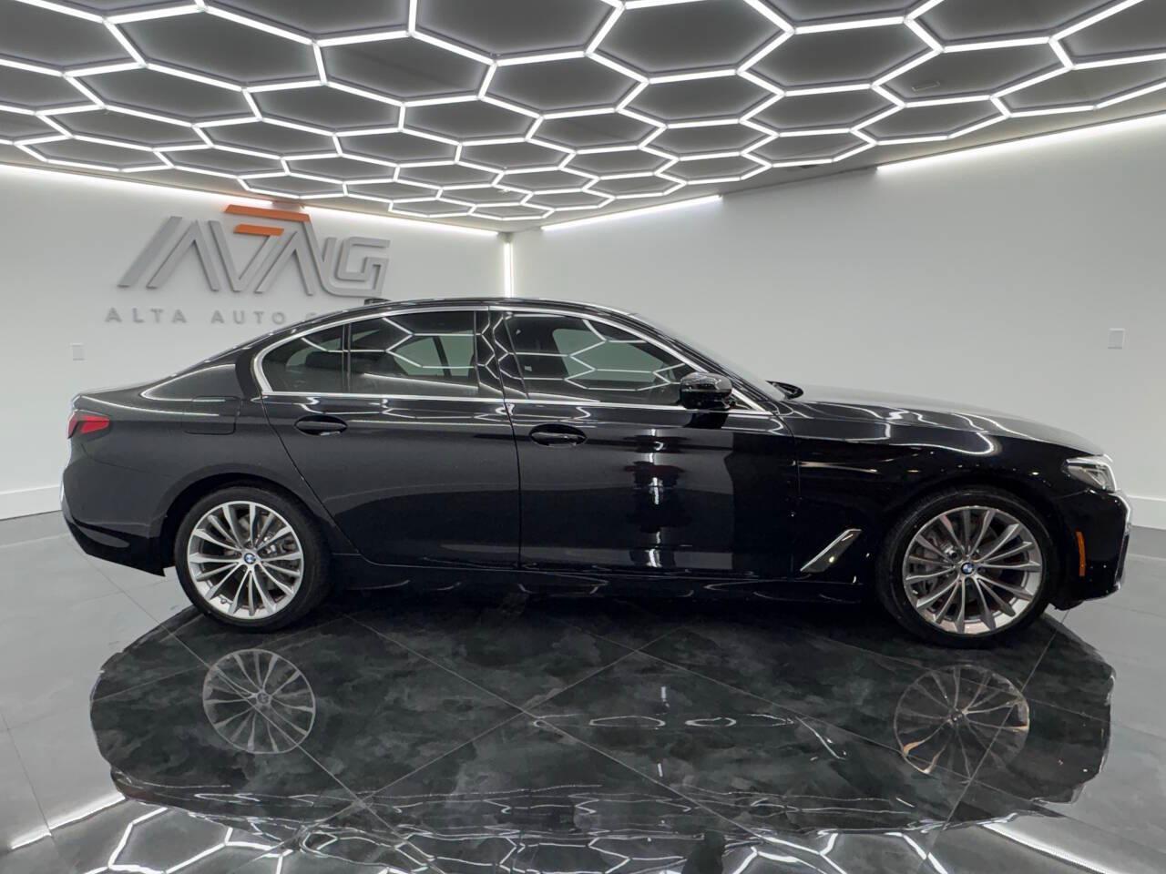 BMW 5-Series 540i 2021
