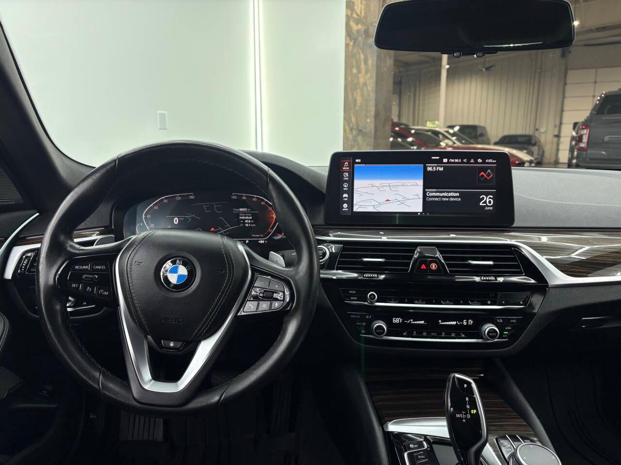 BMW 5-Series 540i 2021