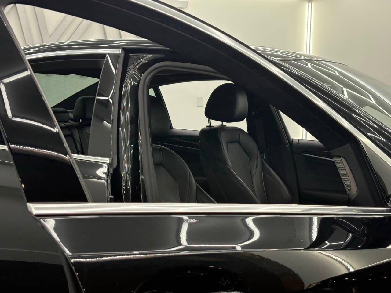 BMW 5-Series 540i 2021