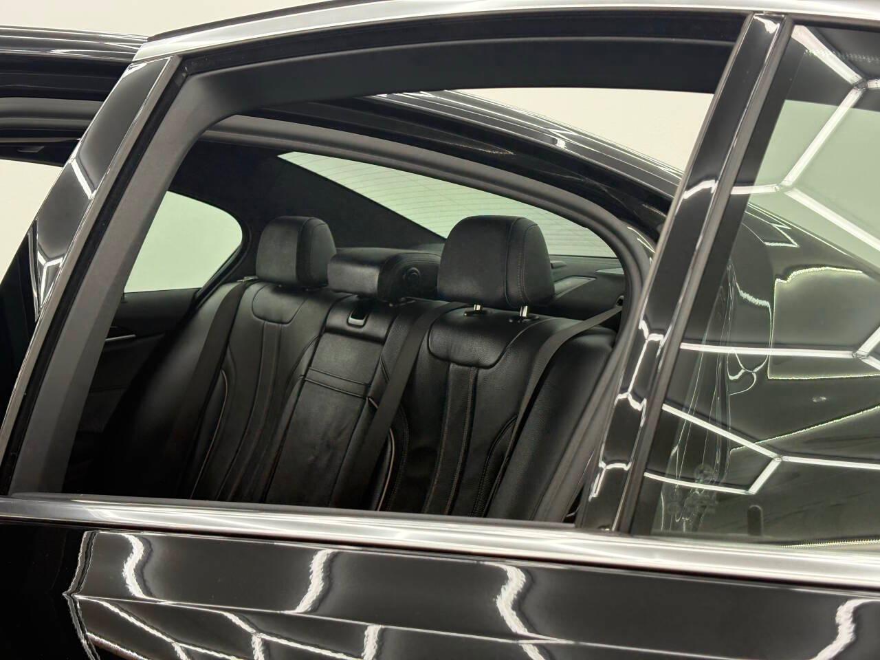 BMW 5-Series 540i 2021