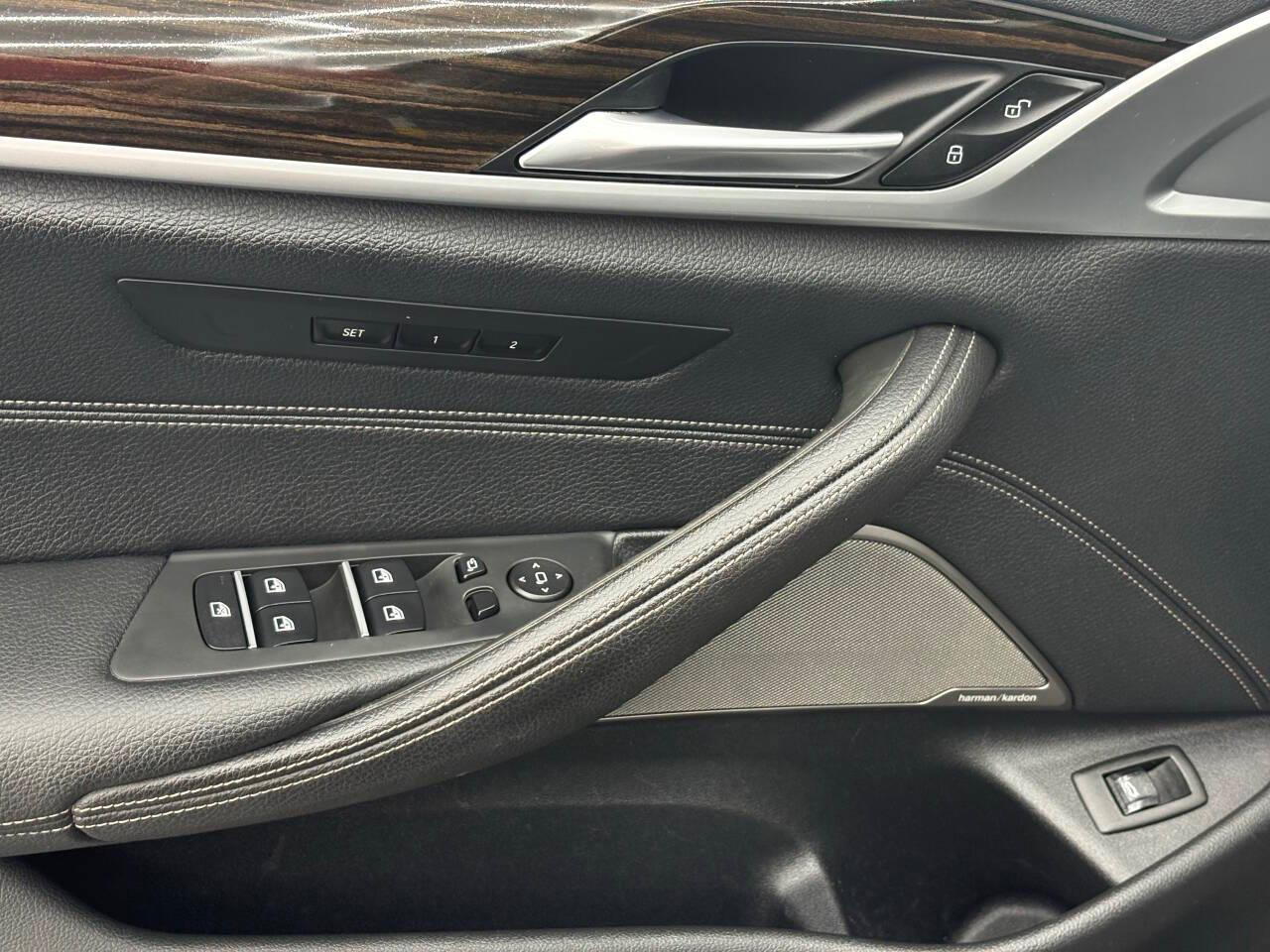 BMW 5-Series 540i 2021