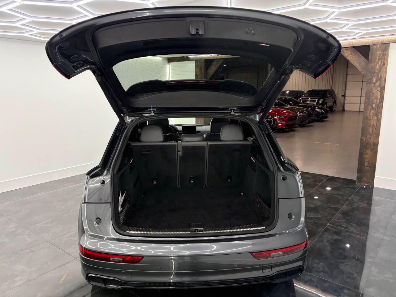 Audi SQ5 3.0T Premium Plus quattro 2019