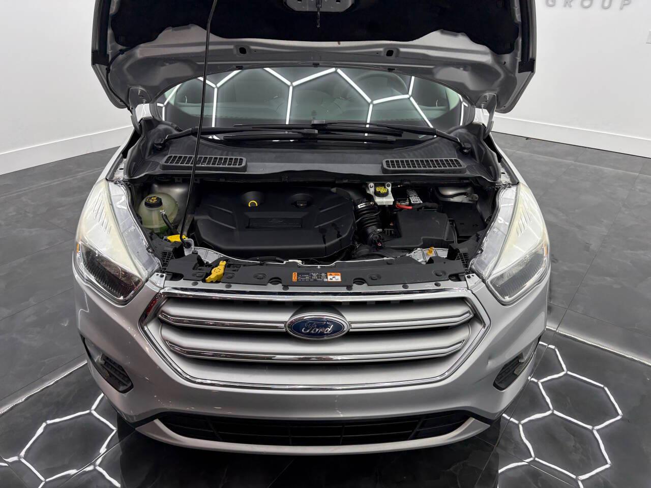Ford Escape SE FWD 2017