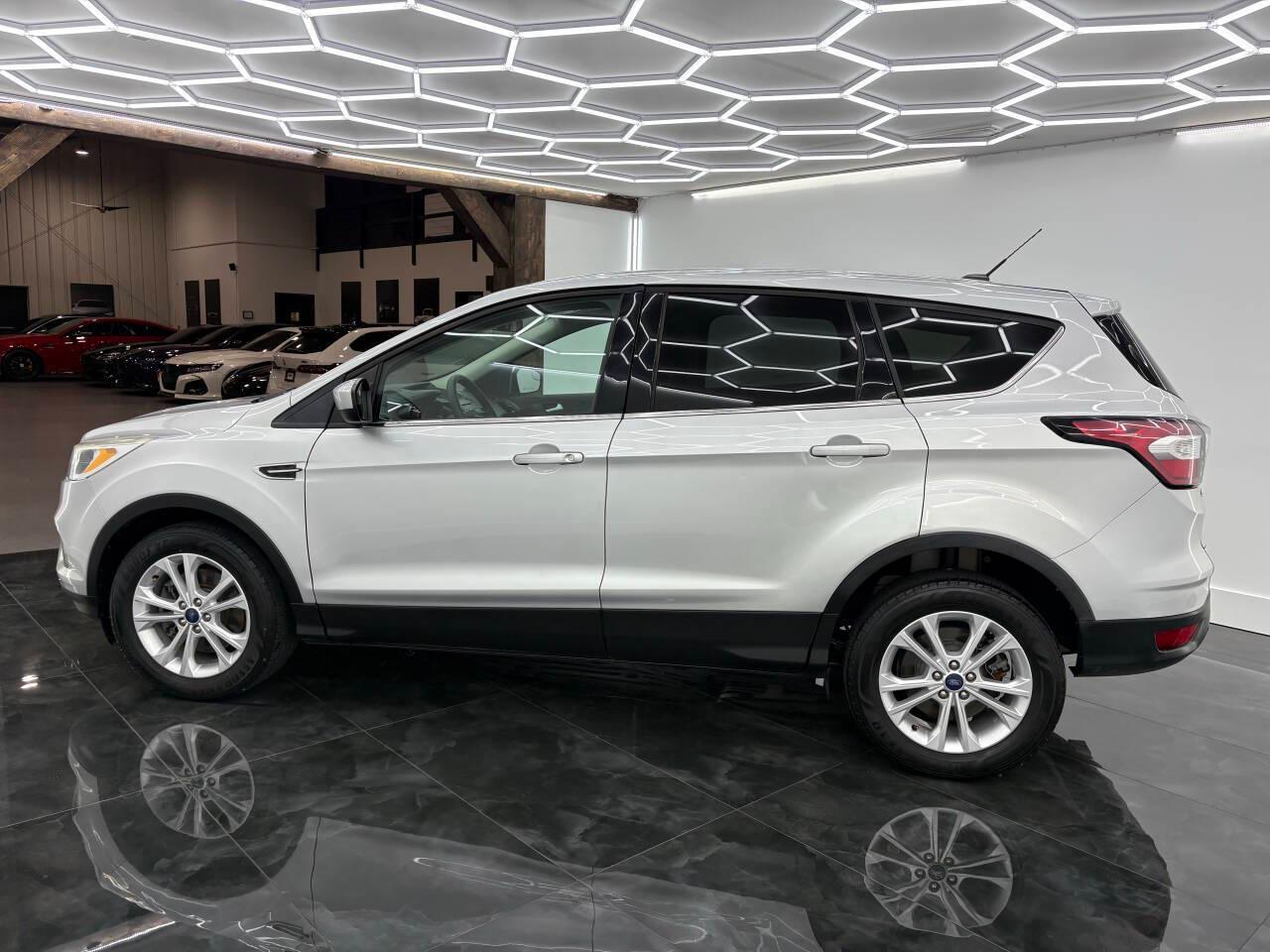 Ford Escape SE FWD 2017