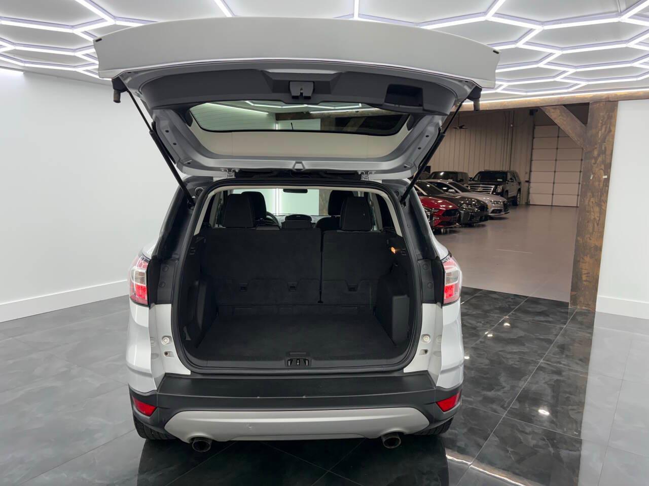 Ford Escape SE FWD 2017