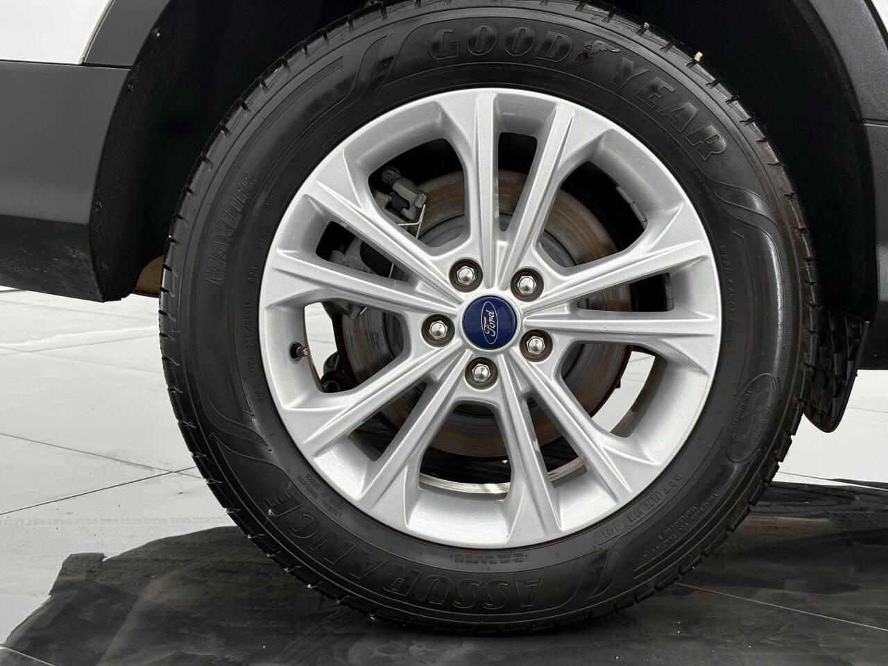Ford Escape SE FWD 2017