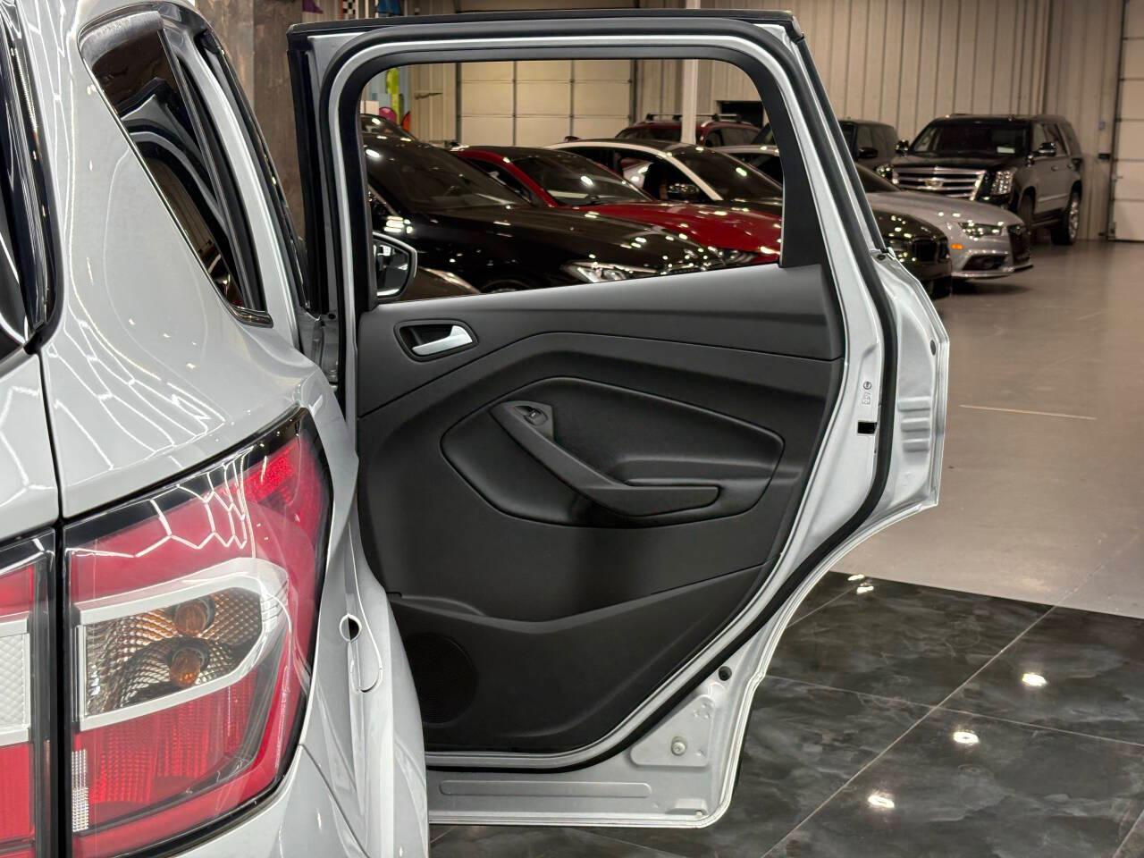 Ford Escape SE FWD 2017