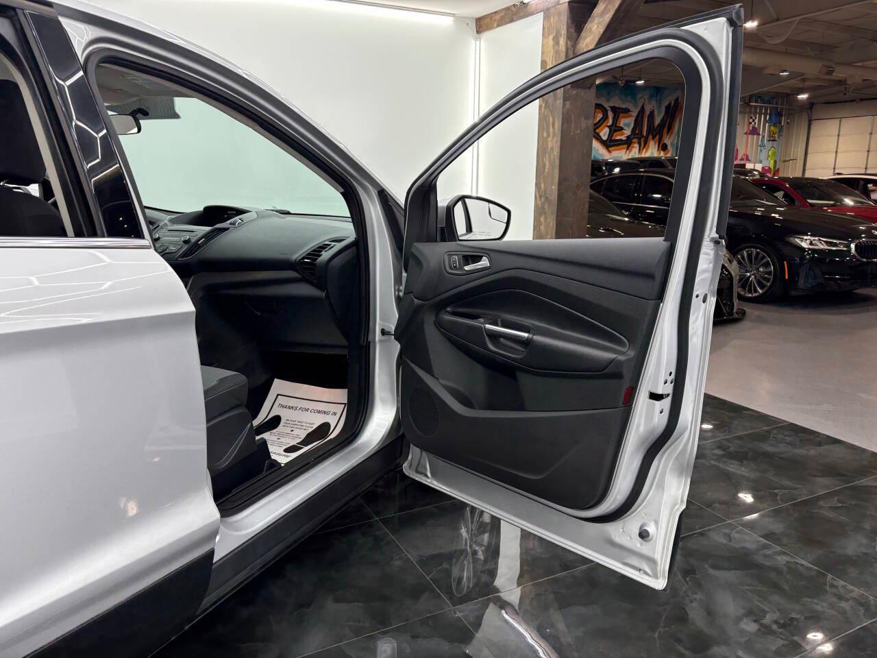 Ford Escape SE FWD 2017